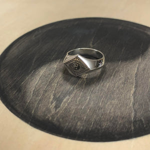 Yin-Yang Eye signet ring