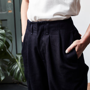 WOMENS PEG TROUSER