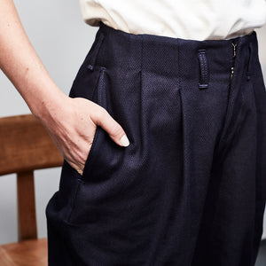 WOMENS PEG TROUSER